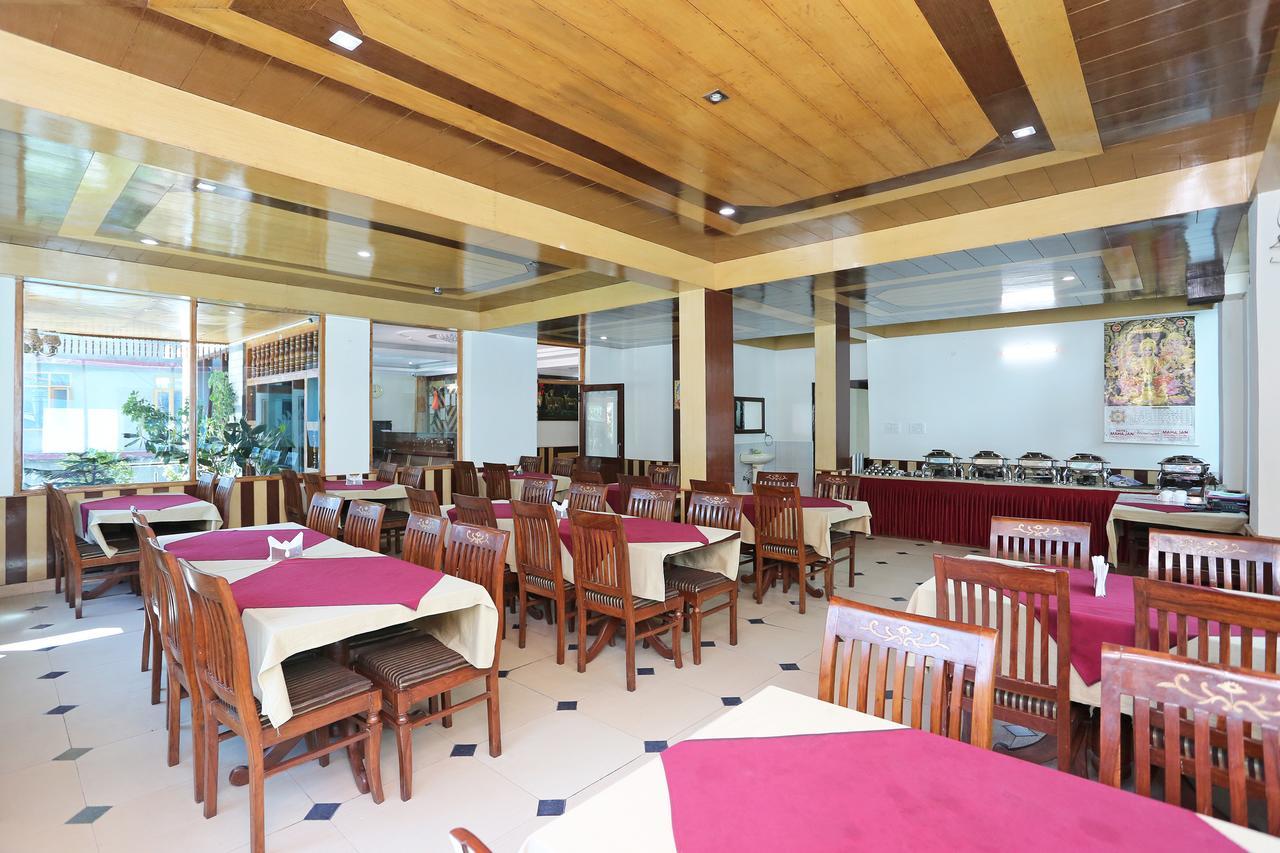 OYO 9684 Hotel Rudra Palace Manāli Exteriör bild
